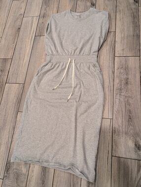 Casual Grey Drawstring-Waist Midi Dress
